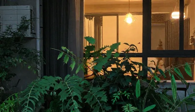 深圳高端网站设计公司如何应对网络维护难题？